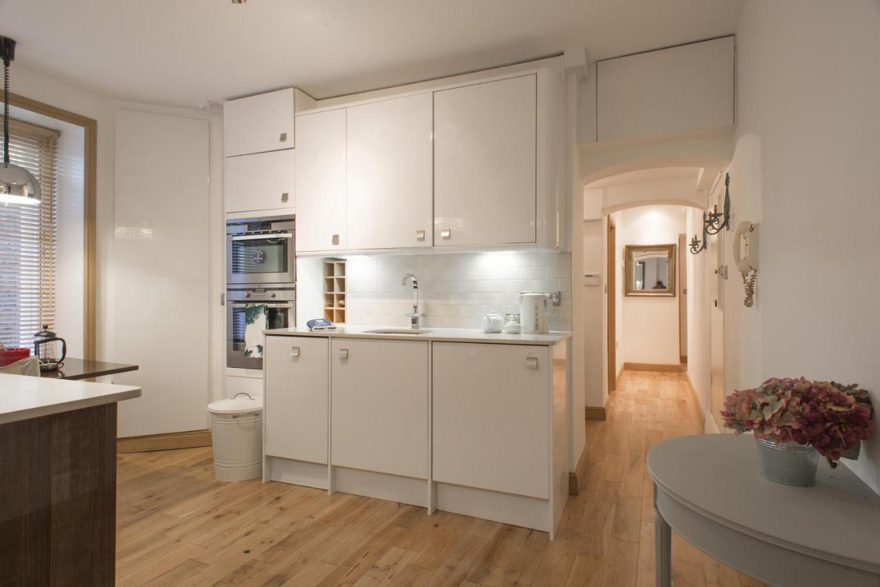 Addison Bridge Place By Onefinestay *
